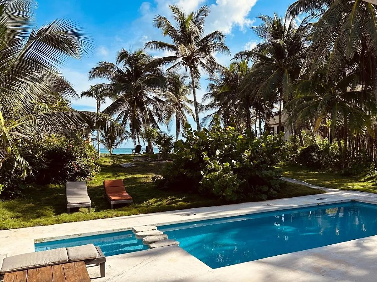 Casa de Férias Tankah Sunrise Sanctuary - Reef & Oceanfront Vila Tulum México